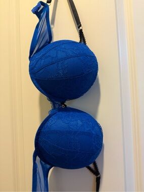 Lace Push-Up Bra in Royal Blue
